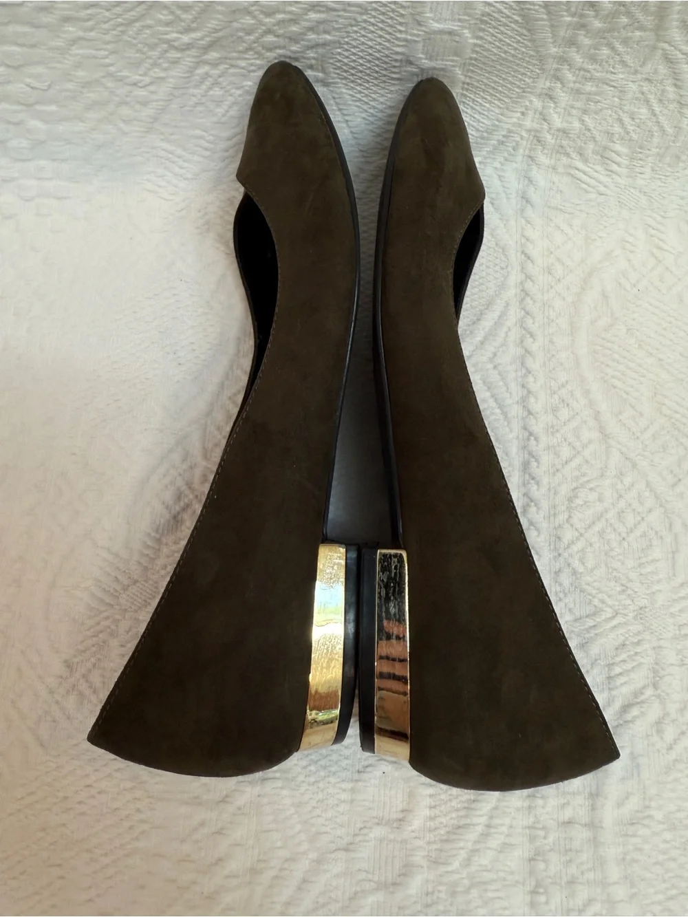 Coach Women’s Olive Green Suede Pointed Toe Ballet Flats Gold Accent Sz 8.5 - Picture 4 of 7